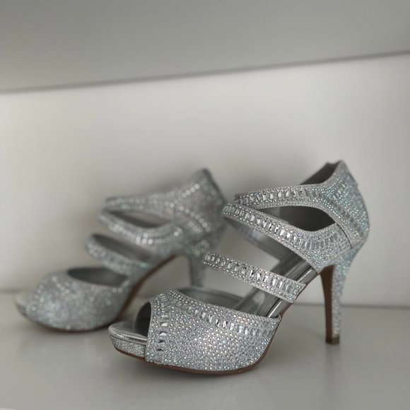 Sparkling Strappy Silver Heels - Picture 5 of 16